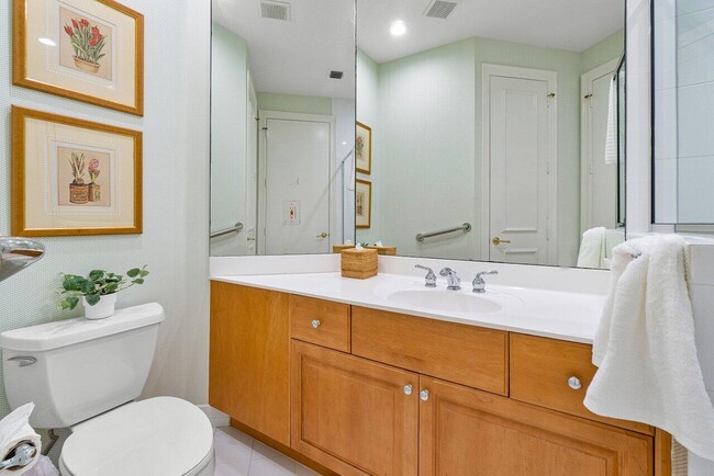 Building Photo - 1009 Grand Isle Terrace