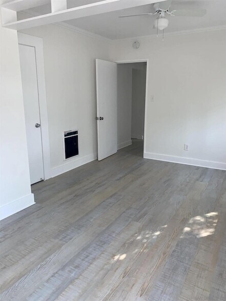 Building Photo - 7855 Exchange Pl