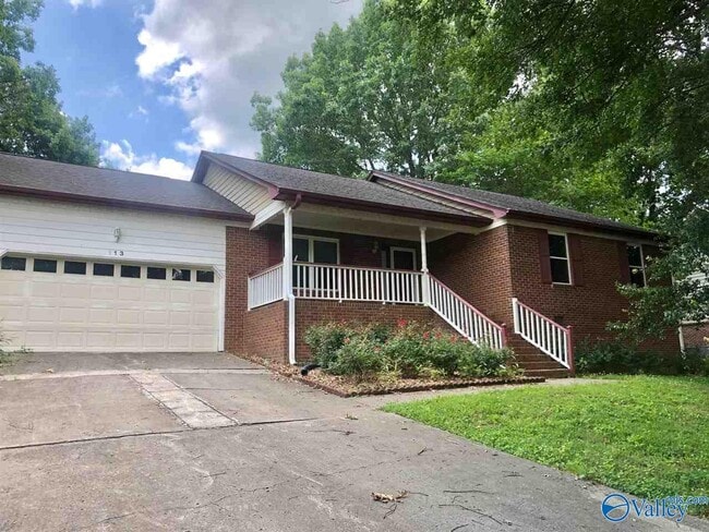 Primary Photo - 113 Gaylor Dr