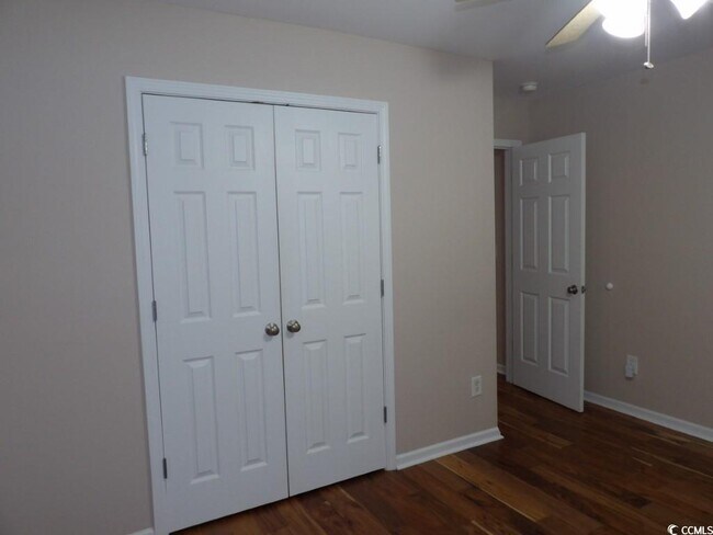 Building Photo - 188 Devonbrook Pl