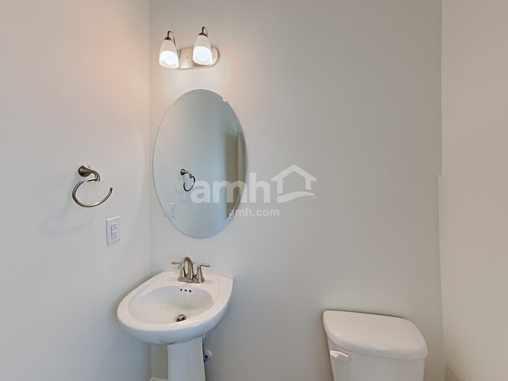 Building Photo - 1114 Amberly Wy