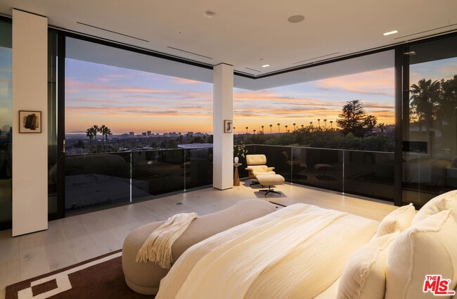 Building Photo - 1210 Laurel Way