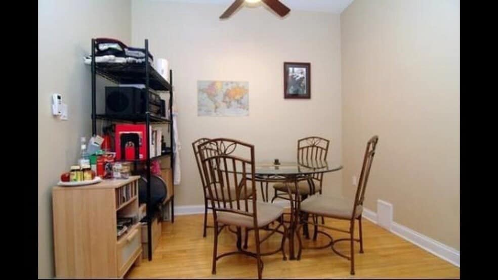 Building Photo - 1901 W Winona St