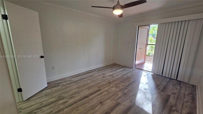 Building Photo - 10560 SW 156th Pl