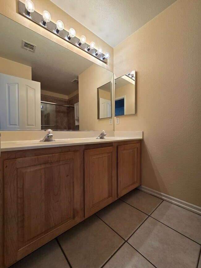 Building Photo - Don’t wait for summer, your pool home is ready now!!! 4 Bedroom, NW Las Vegas