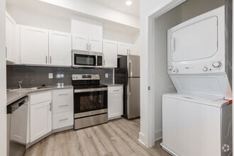 Interior Photo - Bay Manor Apartments