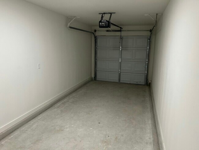 Building Photo - 317 S 66th E Ave