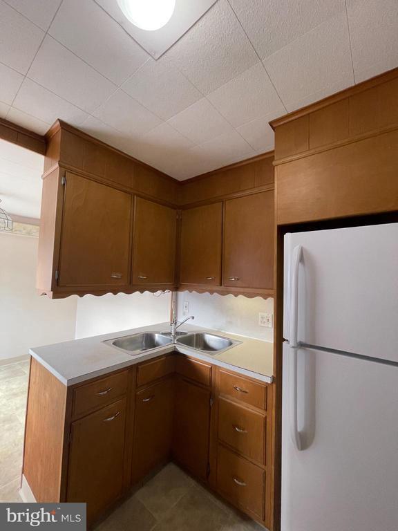 Building Photo - 608 W Wyomissing Blvd