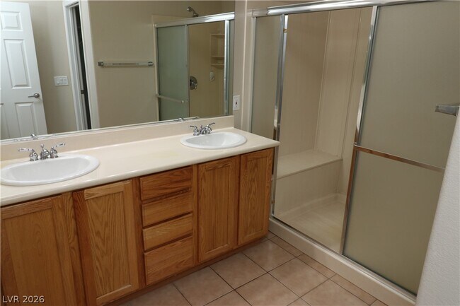 Building Photo - 2169 Shady Side Ct