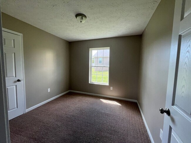 Building Photo - Single Family Home in White Pine TN
