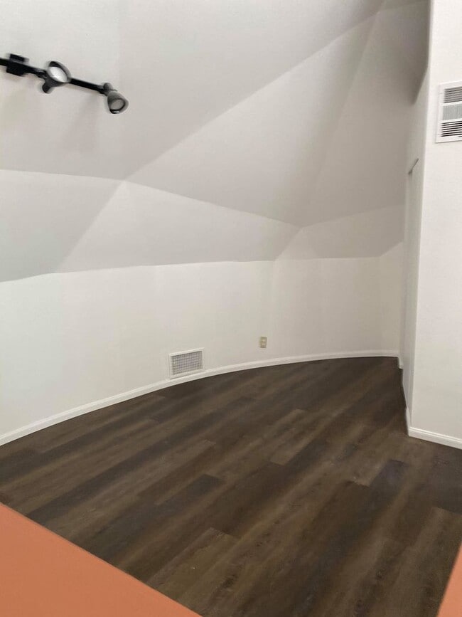 Building Photo - Iconic Dome House for Rent – Unique Country Living with Pet-Friendly Space Near Holtville