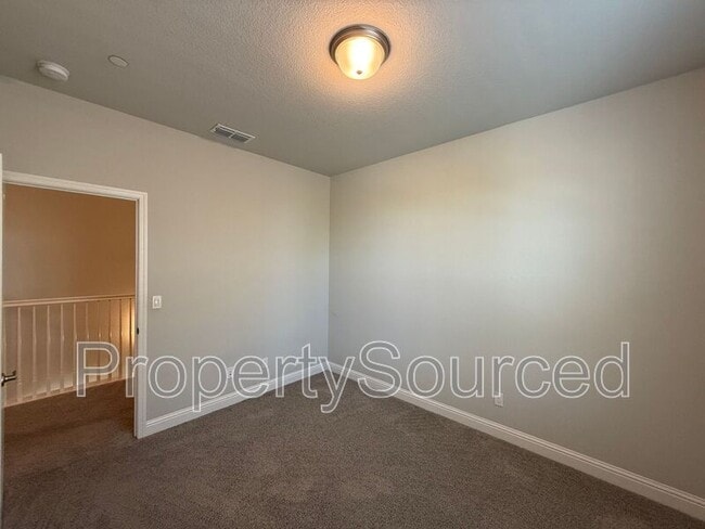 Building Photo - 948 Posey St