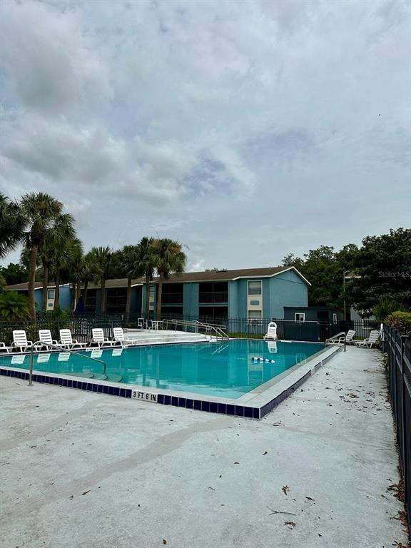 Building Photo - 2519 N Alafaya Trail