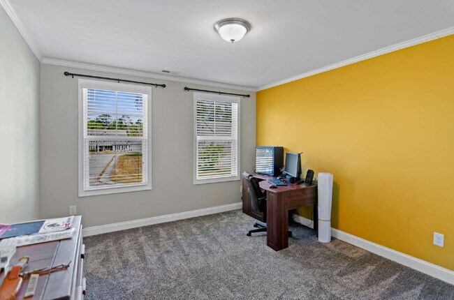 Building Photo - Spacious 4-Bedroom Sanctuary with 3 Full Baths in Hampstead – Your Dream Home Awaits! No pets all...