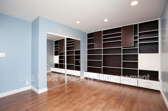 Building Photo - 7128 Almaden Ln