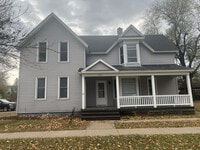 Building Photo - 1417 Birch St