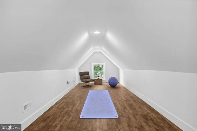 Building Photo - 1524 W Street SE Unit