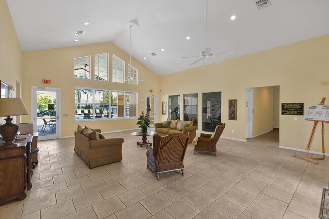 Building Photo - 2855 Club Cortile Cir