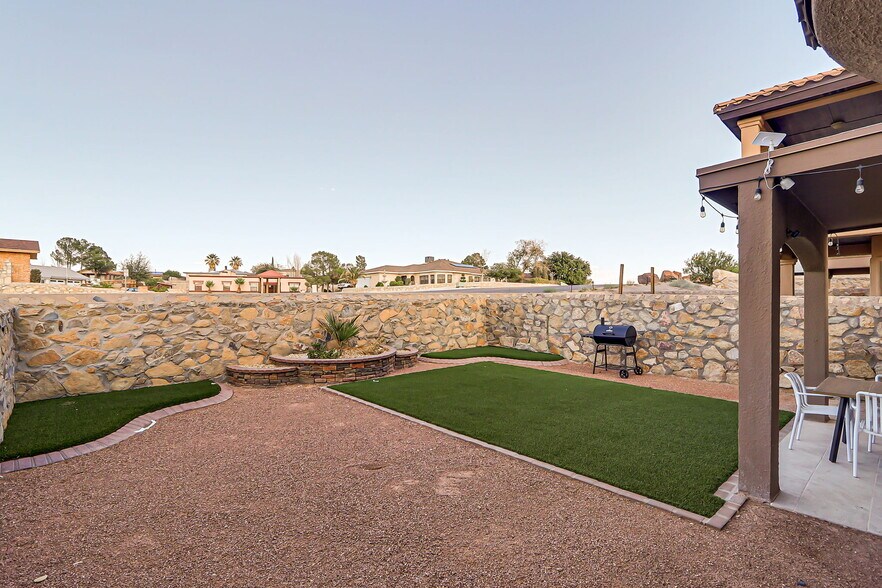 Backyard - 11663 Dos Palmas Dr