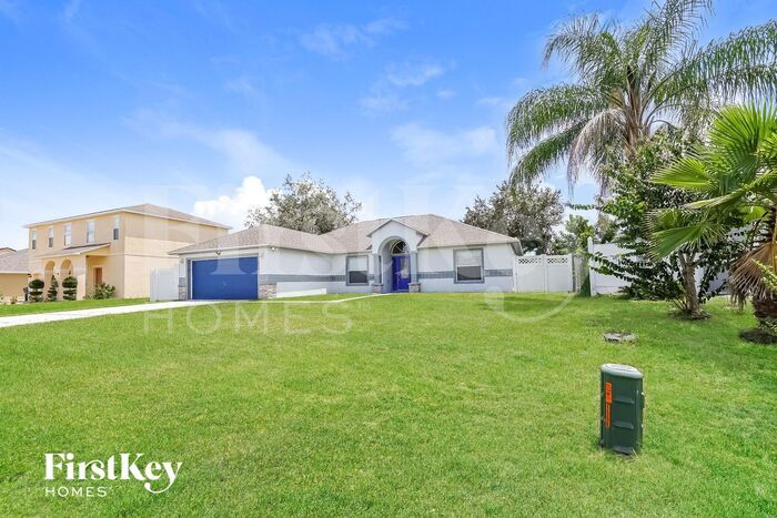 Building Photo - 1954 Manatee Dr