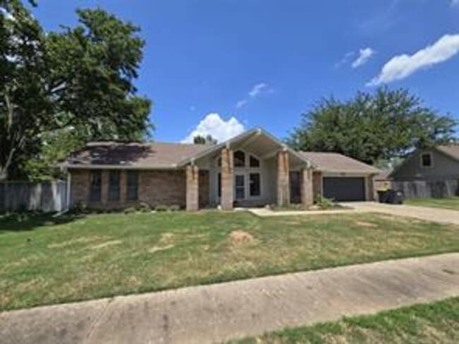 Primary Photo - Updated House in Jenks Schools