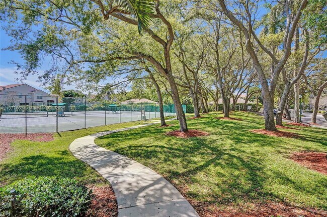 Building Photo - 3381 SW 51st St