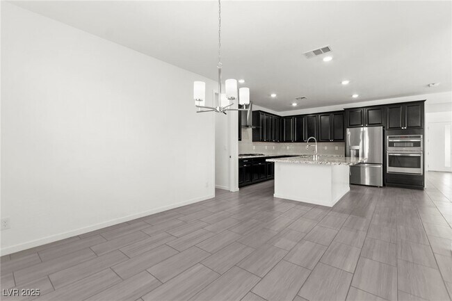 Building Photo - 767 Tallgrass St
