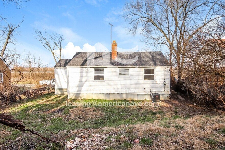 Building Photo - 1709 Campbell Dr