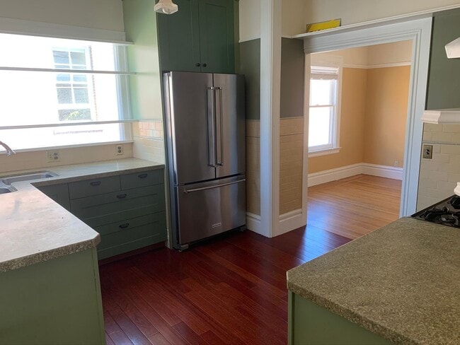 Building Photo - 1915-1919 Berkeley Way