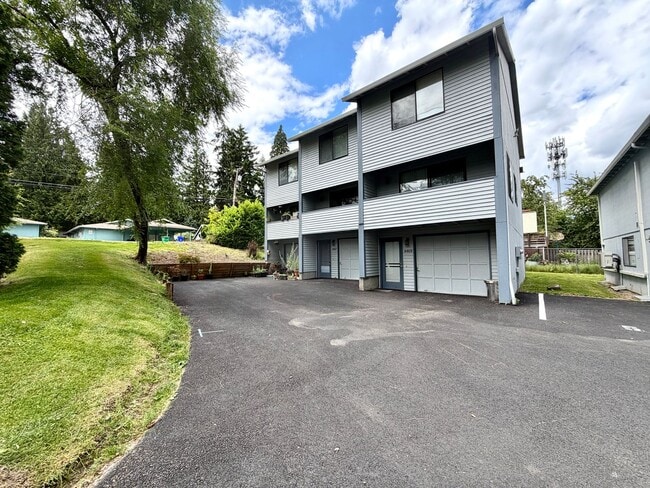 Building Photo - 0152-01D - Elm Tree Garden Apartments D