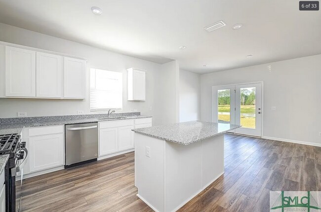 Building Photo - New Year Move-In Special: $300 Off First Month if You Move by Jan 31, 2026!