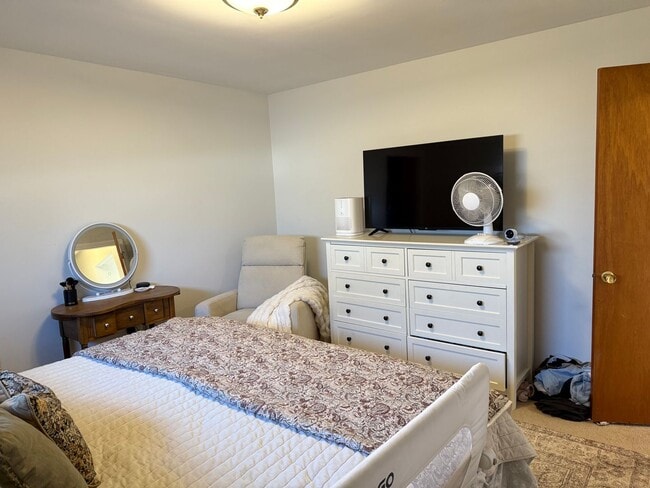 Building Photo - Charming 2 Bedroom Home in Prime Lititz Location - Attached Garage & Large Unfinished Basement