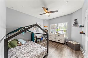 Building Photo - 5601 Burgundy Dr