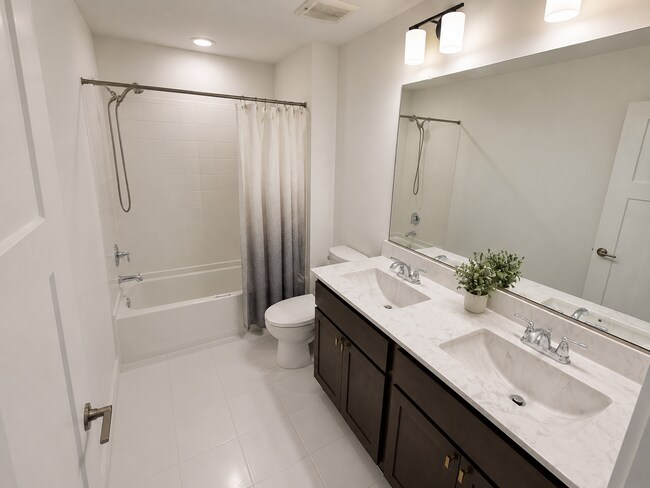 Building Photo - 1206 Marsalis Pl