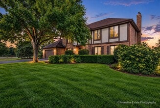 Building Photo - 6201 Sleepy Hollow Ln