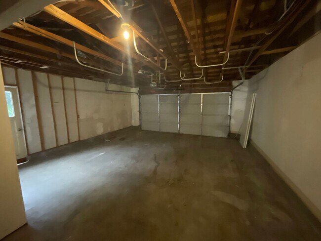 Building Photo - 4162 W Palo Alto Ave