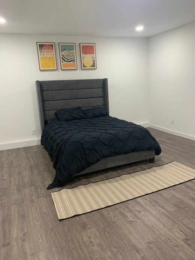 Building Photo - 6113 Francine Dr