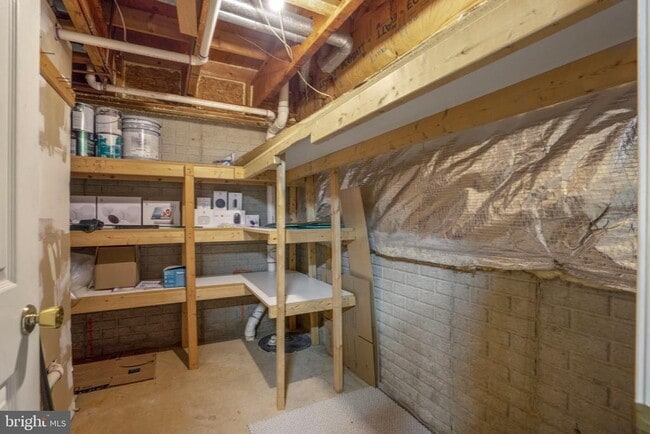 Building Photo - 7228 Lensfield Ct
