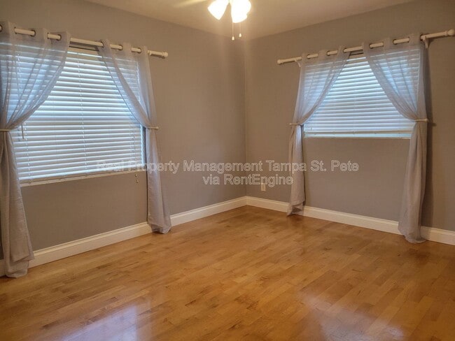 Building Photo - 2106 N Overbrook Ave