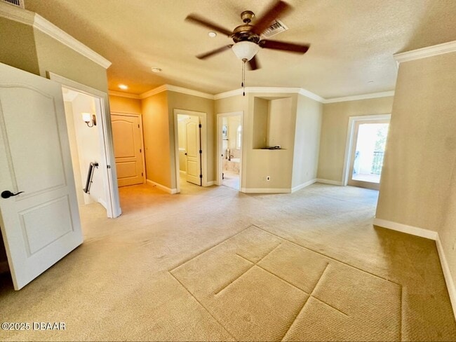 Building Photo - 5090 Riverside Dr
