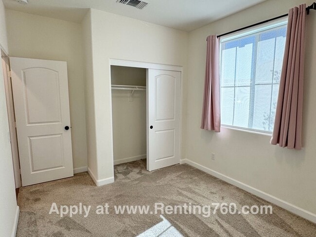 Building Photo - Picturesque Home In 55+ Desert Vista Community!