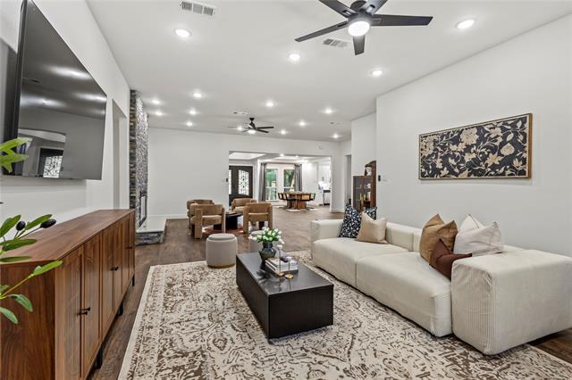 Building Photo - 13002 Halwin Cir