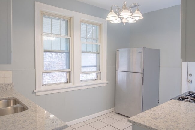 Building Photo - 5445 W 64th St