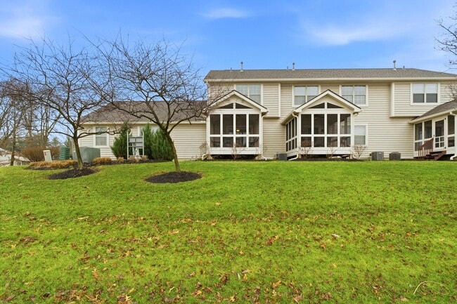 Building Photo - 986 Shaula Dr