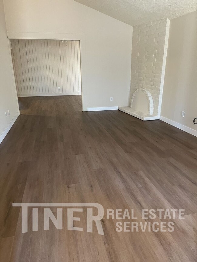 Building Photo - 7827 Zenith Dr
