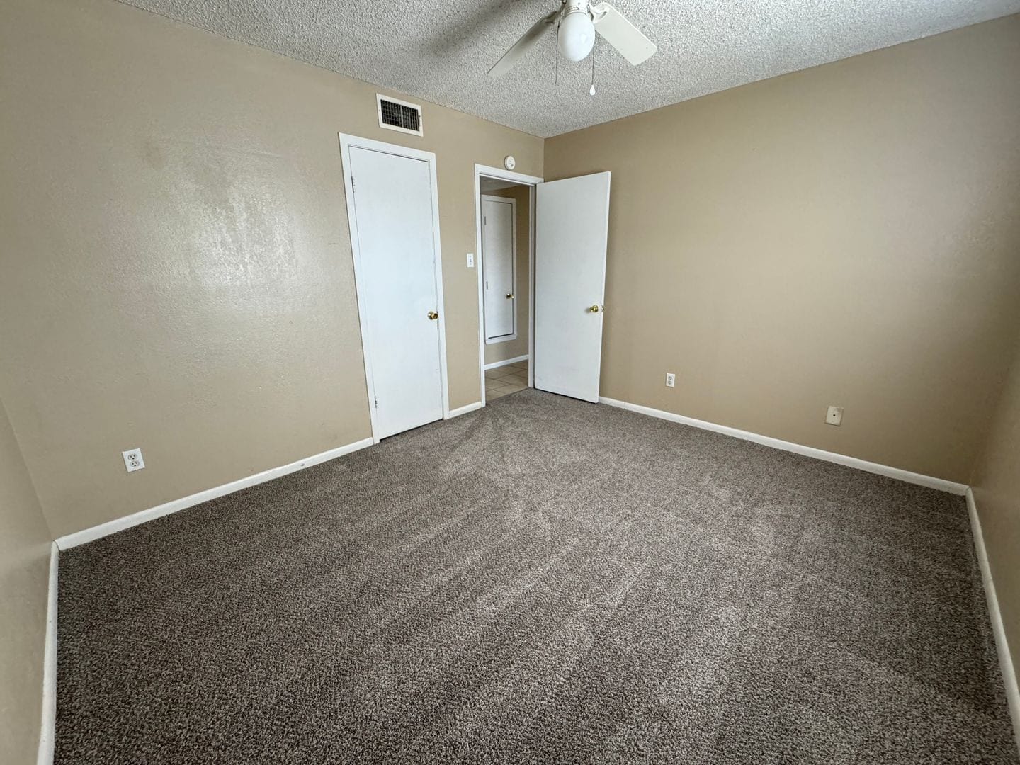 Building Photo - 917 N 7th St