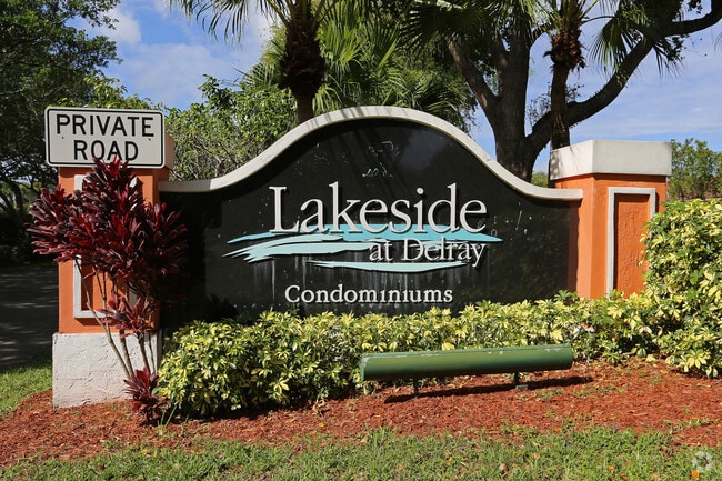 Community - Lakeside Condominiums