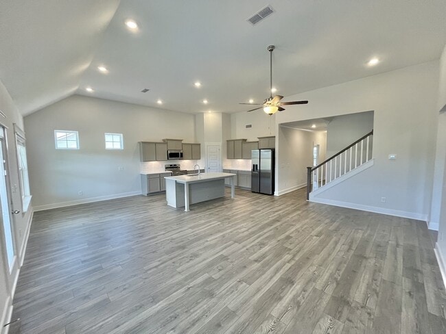 Building Photo - 2633 Unitas Dr