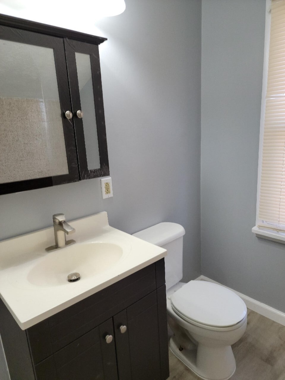 Bathroom - 1435 Roycroft Ave