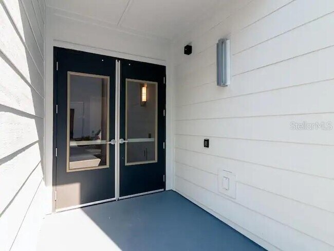 Building Photo - 7740 Sandy Ridge Dr